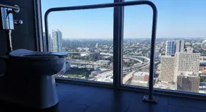 Downtown Miami Deluxe Apartment - Image 4