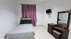 RedDoorz at Residence Bintaro - Image 5