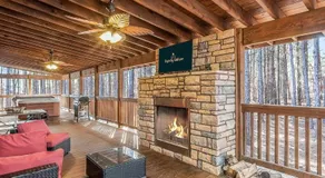 Large Luxury 2BR Cabin w Hot Tub Double Trouble was designed for fun comfort and memories minutes from buzzling Hochatown and beautiful Beaver Bend State Park - Image 4