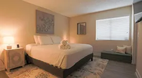 Shabby Chic Oceanside King & 2 Queen bed Pool GYM - Image 2