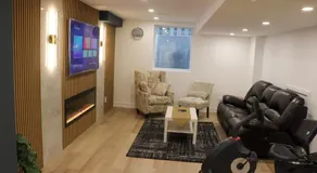 Luxury Brand-New Spacious Apartment in Richmond Hill - Image 5