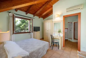 Club Esse Cala Gonone - Image 2