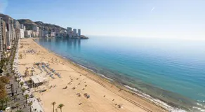 Benidorm 1ª línea playa Levante, garage, wifi, climatización - Image 3