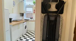 Well-appointed apartment in New Brighton - Image 4