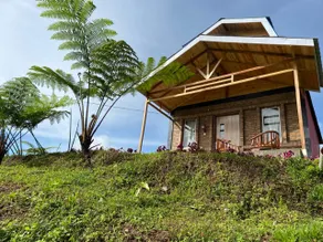 Ulina Villa Lokan Berastagi - Image 3
