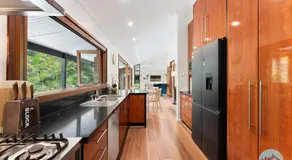 Aircabin - Warrawee - Sydney - 5 Beds House - Image 2