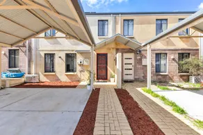 Family Townhouse Enjoy YT Premium, Netflix, Prime - Image 5