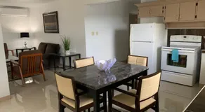 BEAUTIFUL 3 BEDROOM PRIVATE UNIT, FREE PARKING, FREE WIFI - Image 3