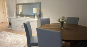 Modern Big Room with Balcony in New Apartment - Image 3