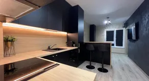 Cosy studio 200m to Subway-Pool-2xAC-Parking-PS4 - Image 3