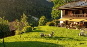 Hotel & Chalets Lampllehen - Image 2