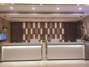 Urban Luxury Hotel (Luchuan Station Branch) - Image 3