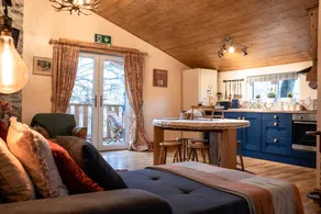 Greenvale Cabins - Image 2