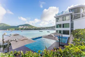 Cliff Mountain and Sea Residence - Image 2
