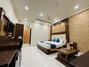Hotel Aviral Palace - Image 3
