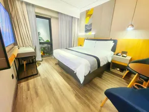 Home Inn Selected Qingdao Taidong Commercial Area Beer Street Zhongshan Park - Image 2