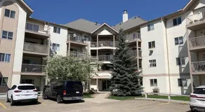 Chris Cozy Condo CW #107 Edmonton - Image 3