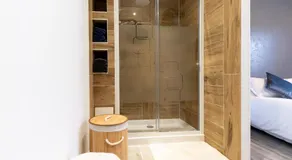 Chambre parentale spacieuse - Image 2