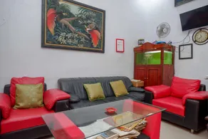 RedDoorz Syariah near RS Mitra Siaga - Image 3