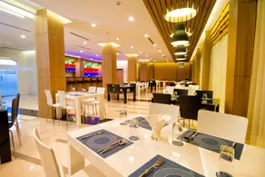 Holly Hotel - Image 3