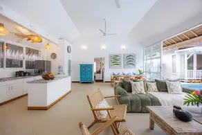 Villa Blue Pearl by Optimum Bali, Central Seminyak 10 mn walk Oberoi street - Image 3