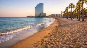 Poblenou Beach Penthouse l Loft with Private Terrace l 5 min Walk to the Beach - Image 3