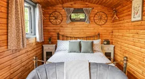 Hideaway Cabin - Image 2