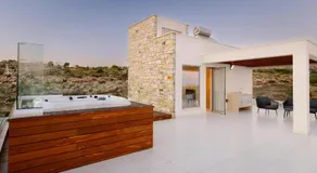 Love Bridge Seaview Villas - Image 5