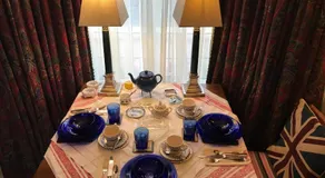 Wynberg House Bed & Breakfast Swansea - Image 2