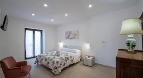 Rosa Maison - Image 2