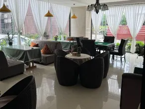 Qinghua Business Hotel - Image 2