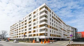 M&R Apartament Airport&Business Premium Komputerowa - underground garage - free WiFi - Netflix - self check-in - 5 min from Chopin Airport - Image 3