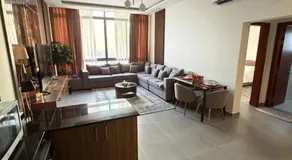 Modern & Elegant Fully Equipped Apartment - Image 3