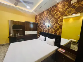 SAMPRITI GUEST HOUSE - Image 2