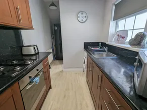 West Park 2 Bed Apartments - Image 3