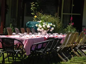 Tophouse Historical Inn Bed and breakfast - Image 5