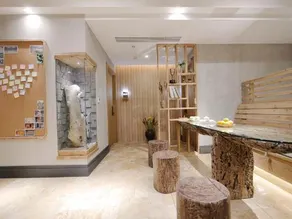Meadow Lodge Hotel Taizhou - Image 3