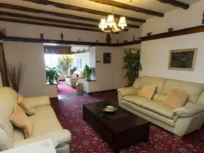 Priory Lodge Hotel - Image 2