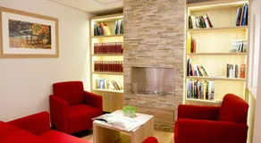 Heinrich Pesch Hotel - Image 3
