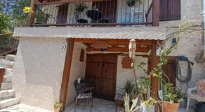 Angels Traditional House - Image 3