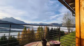 Ruhige Bergvilla in Alleinlage am Mondsee mit Seeblick Bergblick und Whirlpool - Image 5