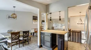 Modern Glass City Home - Image 4