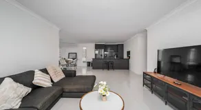 4BR House in GC - Sweet Family Escape near Theme Parks - Image 2