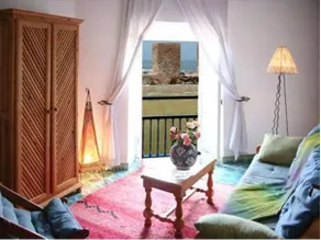 Jack's Apartments & Suites - Image 4