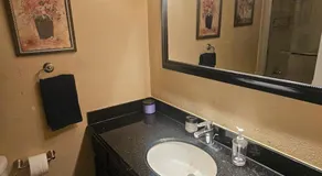 Urban Retreat -Suite B - Image 2
