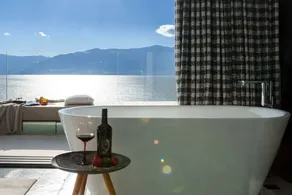 Zhishan Villa Sea View Resort Hotel (Dali Erhai Branch) - Image 3