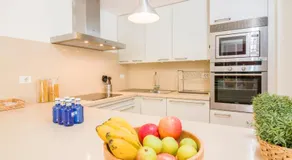 HomeForGuest Design Attic Apartment FREE Parking - Image 3