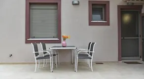 Hara House - Image 5
