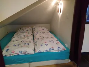 Platypus Penthouse Honeymoon Suite - Image 3