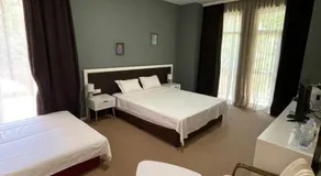 Family Hotel Garden - Image 2